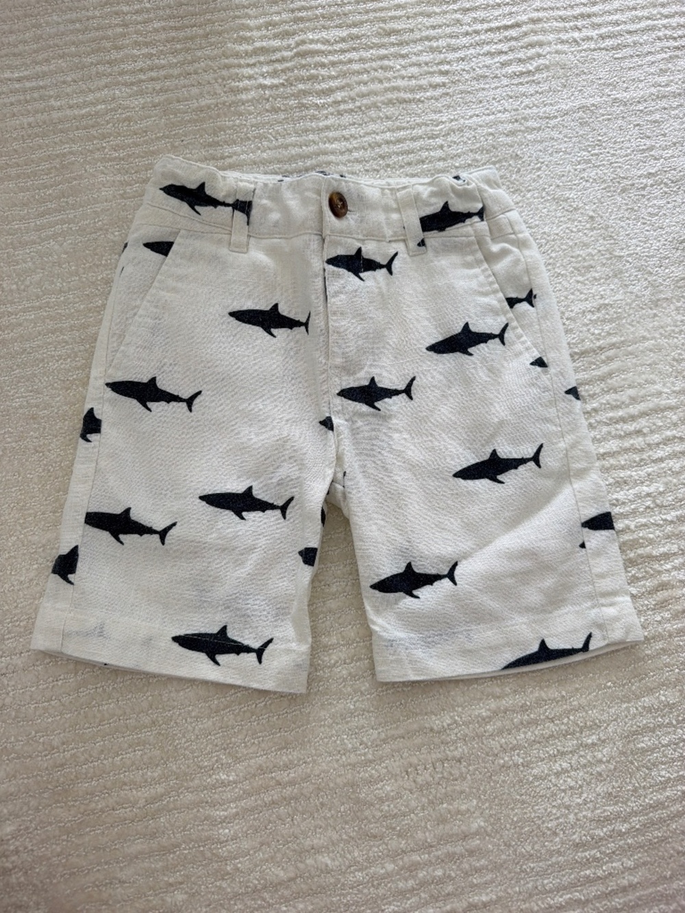 Appaman boys linen shorts with sharks size 5